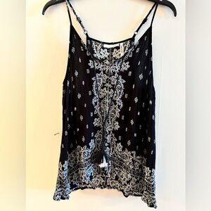LUQ Women's Size Large Cami Top
Size large